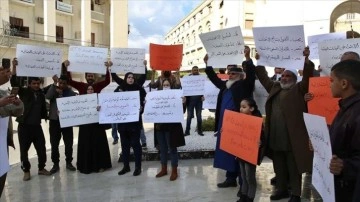 Libyalılar, seçimlerin ertelenmemesi isteğiyle Trablus'ta tanıtım gösterisi düzenledi