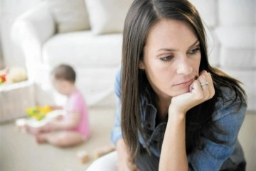 Lohusa depresyonu, anne ve bebek düşüncesince ciddi sonuçlar oluşturabilir