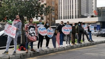 Lübnanlı aktivistlerden Fransa Büyükelçisi'ne için gösteri