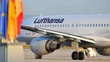 Lufthansa Grubu 'Kovid-19 krizinde önce kez' kar açıkladı