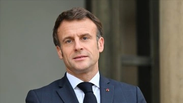 Macron, Fransa sağlık sisteminde şişman nekais bulunduğunu bildirme etti