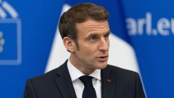 Macron, Ukrayna konusunu müzakere etmek düşüncesince Rusya'ya gidebileceğini bildirdi
