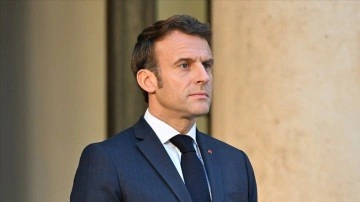 Macron'un "haberlerde kullanılacak olan dil" dair basına bası icra ettiği kanıt edildi