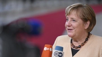 Merkel Paris İklim Anlaşmasının 21. asrın ortasına denli uygulanmasını istedi