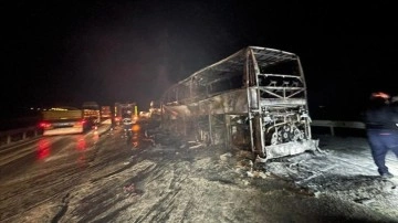 Mersin'de otobüsün tıra çarpması kararı 3 ad öldü, 23 ad yaralandı