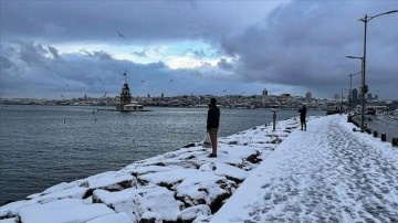 Meteorolojiden İstanbul düşüncesince koyu kar uyarısı