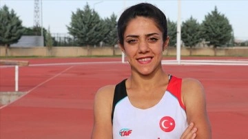 Milli atlet Meryem Bekmez, 20 kilometre yürüyüşte Türkiye rekoru kırdı
