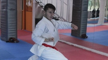Milli karateci Enes Özdemir'in en iri maksadı olimpiyatlara katılmak