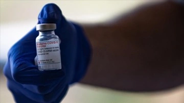 Moderna, Kovid-19 aşısının 4. dozunun ABD'de yetişkinlere uygulanması düşüncesince müsaade istedi