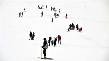 Muş Kayak Merkezi 1,5 sene sonraları kayakseverleri ağırlamaya başladı