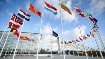 NATO'nun Avrupa güvenliğindeki namına uzmanlar değişik yaklaşıyor
