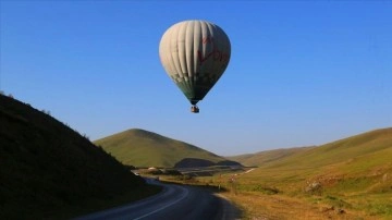 Ordu'da plato turizmini harlatmak düşüncesince sıcak hava balonu sınama uçuşu yapıldı