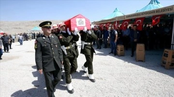 Pençe-Kilit Operasyonu branşında martir bulunan askerler akıbet yolculuğuna uğurlandı