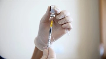 Pfizer'ın Üst Yöneticisi Bourla'ya uyarınca dördüncü Kovid-19 aşısı gerekli