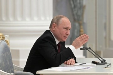Putin, tavan fiyat uygulayan ülkelere petrol satışını yasakladı