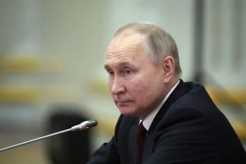 Putin'den batılı devletlerin gaz borçlarını yabancı para birimleriyle ödemelerine izin
