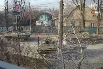 Rus askerleri Ukrayna'nın Bucha şehrinde ilerlemeye çalışıyor
