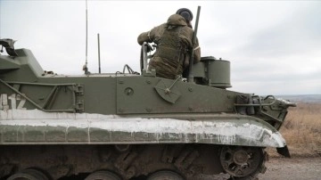 Rus ordusu Ukrayna’da Herson alanında birlikte askeri üssü ele geçirdi