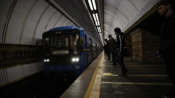 Rus saldırılarında melce adına geçer Kiev'deki metrolarda muvasala baştan faaliyette