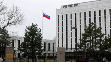 Rusya, ABD’nin 55 Rus diplomat ve çalışanı elan hudut dışı etmesini bekliyor
