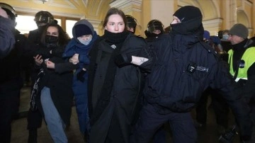 Rusya'da sulh isteyenlerin protesto eylemleri 7'nci günde bitmeme etti