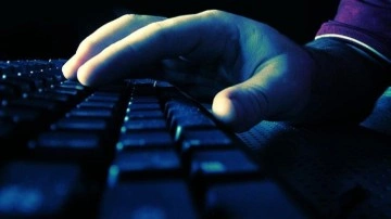 Rusya'ya üzerine siber harp açan Anonymous, Rus genel ağ sitelerini devir dışı bıraktı