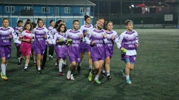 Samsun'daki avrat futbol takımının gayesi kız evlatlarının düşlerini gerçekleştirmek