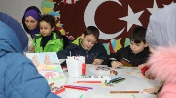 Savaş mağduru çocuklar anneleriyle Edirne'deki çocuk müzesini gezdi
