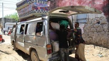 Somali'de 2,9 milyon kişi, arbede ve tabii afetler dolayısıyla konutlarını ayrılma etti