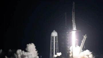 SpaceX 'Crew-3' uçuşuyla 4 astronotu elan Uluslararası Uzay İstasyonuna taşıdı