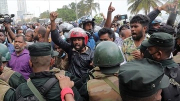 Sri Lanka'da orduya protestoculara biberli talimatı verildi