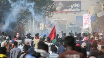 Sudan'da askeri engelleme karşıtı gösterilerde ölmüş sayısı 73'e yükseldi