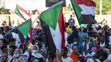 Sudan'da askeri idare karşıtlarından sivil polis polis itaatsizlik çağrısı