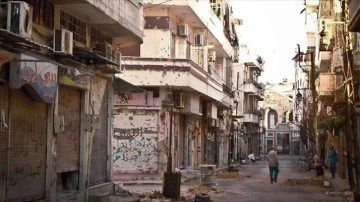 Suriye’nin güneyindeki Süveyda ilinde diyet karşıtı protestolar sürüyor