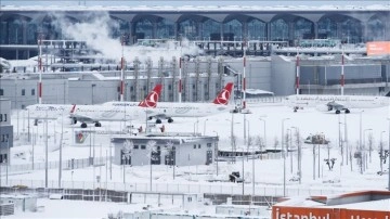 THY İstanbul Havalimanı operasyonlarını 00.00'a derece durdurdu