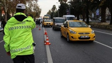 Trabzonspor'un şampiyona kutlamaları dolayısıyla İstanbul'da birtakım yollar trafiğe kapatılac