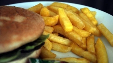Trans yağ içeren kenarlı gıdalar 'obezite' düşüncesince risk faktörü
