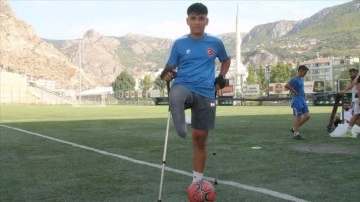 Tren kazasında ayağını kaybeden futbolcu Eren, Ampute Genç Milli Takımı'na seçildi