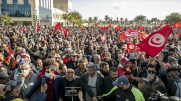 Tunus’ta OHAL 2022’nin sonuna derece uzatıldı