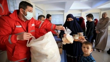 Türk Kızılay, Trakya'daki harp mağduru ailelere sıcak yemek ulaştırıyor
