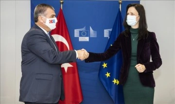 Türkiye-AB ortada Ufuk Avrupa, Erasmus+ ve ESC katılma anlaşmaları imzalandı