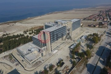 Türkiye’nin ilk göl manzaralı devlet hastanesi yüzde 90 oranında tamamlandı