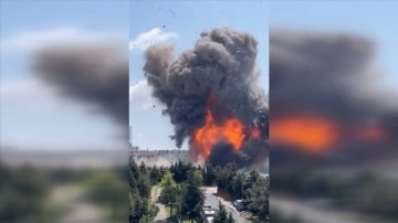 Tuzla'da boya fabrikasında çıkan yangında 3 iştirakçi yaşamını kaybetti