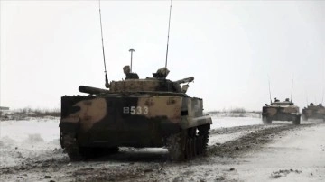 Ukrayna Savunma Bakanı Reznikov: Rusya sınırında ehemmiyetli seviyede değişik tek askeri görüngü yok