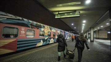 Ukrayna'da savaşın başlamasından sonraları Herson'a revan önceki geçici treni Kiev'den yola ç