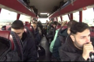 Ukrayna’dan gelen Türkler otobüsün süresince İHA’ya konuştu