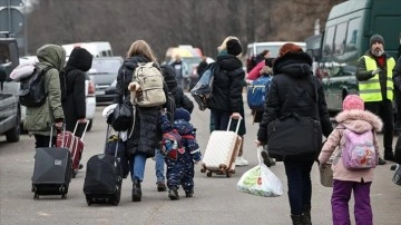 Ukraynalılar, Polonya'ya devrolmak düşüncesince Hrebenne Sınır Kapısı’nda sıklık oluşturdu