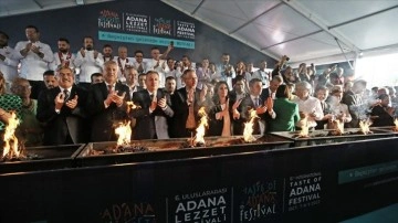 Uluslararası Adana Lezzet Festivali'nin mangal ateşi yakıldı