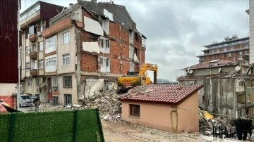 Üsküdar'daki patlamanın peşi sıra 5 bina tahliye edildi