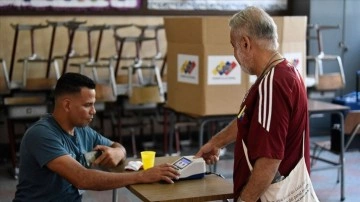 Venezuela halkı, erte bölgesel ve yerel seçimler düşüncesince kasa başına gidiyor